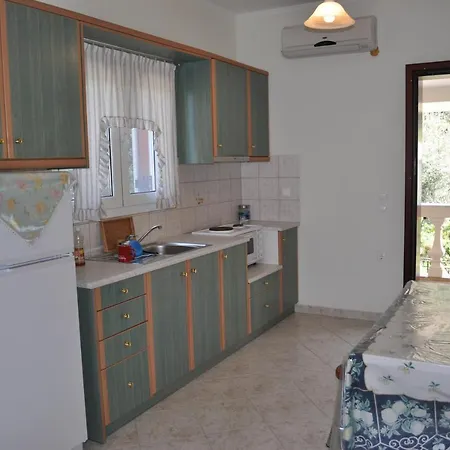 House Tolis - *