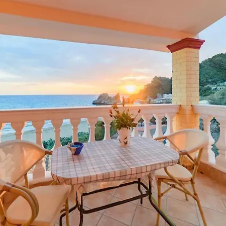 House Tolis - Apartament